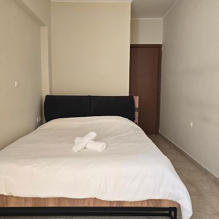 Maria Beach Apartement In Korinth! ภายนอก รูปภาพ