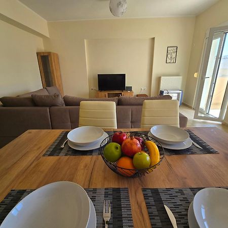 Maria Beach Apartement In Korinth! ภายนอก รูปภาพ